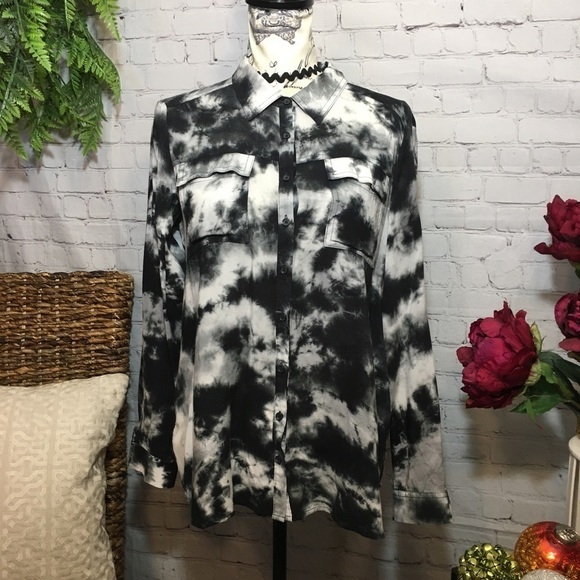 a.n.a A New Approach long sleeve tie dye rayon shirt - Picture 1 of 10